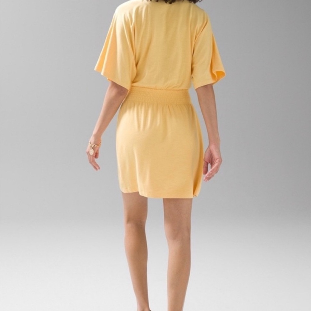 WHBM Size M Butter Yellow Slub Smocked Kimono Dress Beach Coastal Reaortwear - Picture 3 of 12